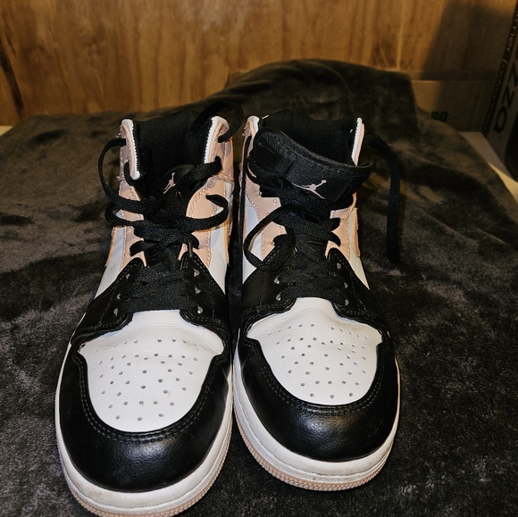 Air Jordan Mid GS - Picture 5 of 6